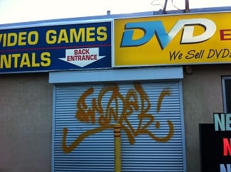 Game Trader - shutter graffiti